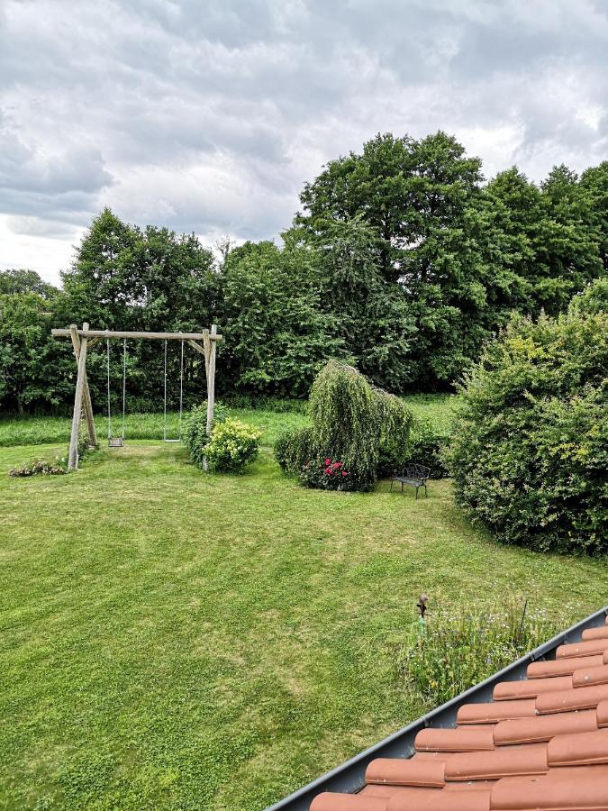 Landleben Eichenhof Aparthotel Himbergen ภายนอก รูปภาพ